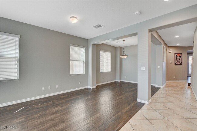 Building Photo - 44 Delighted Ave