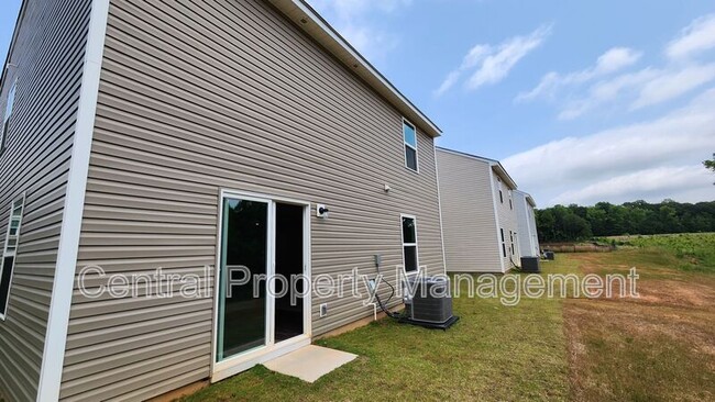 Building Photo - 2178 Southlea Dr