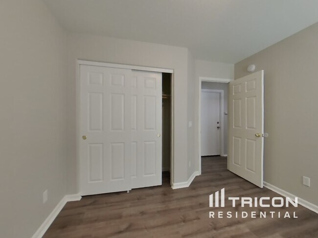 Building Photo - 46023 W Starlight Dr