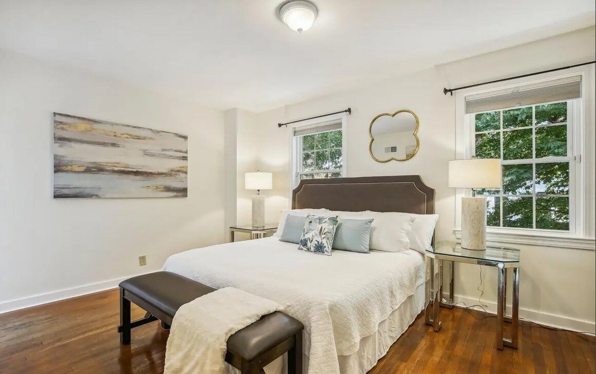 Building Photo - 1770 Hobart St NW