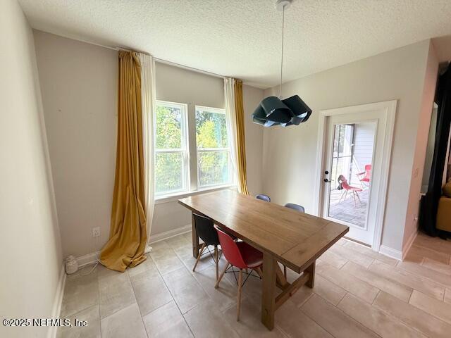 Building Photo - 676 Natureland Cir