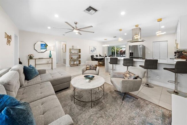 Building Photo - 4804-4806-4806 NE 21st Ave