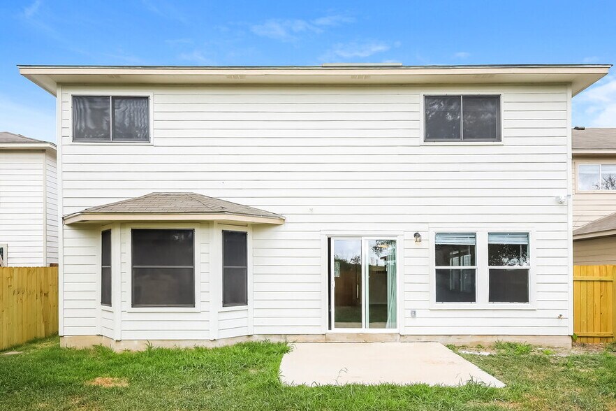 Building Photo - 2634 Gato Del Sol