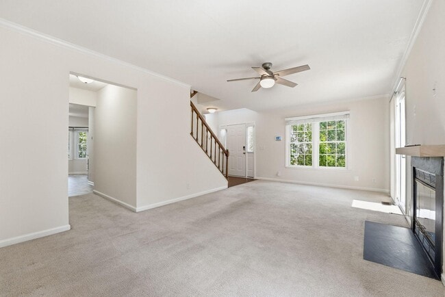 Building Photo - 719 Arbor Ct