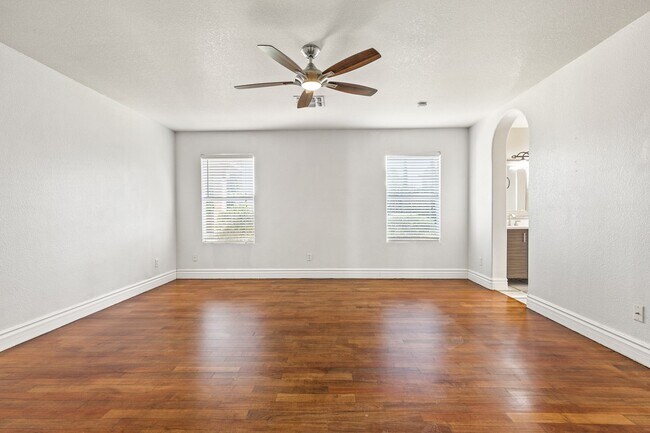 Building Photo - Beautiful 4 bedroom home in North Phoenix
