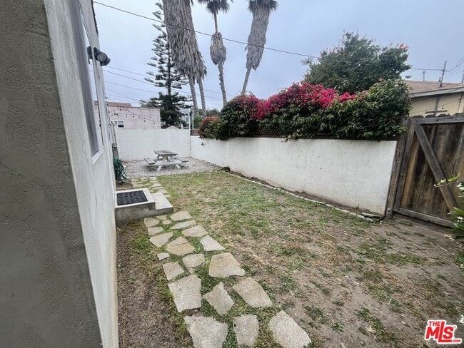 Building Photo - 849 San Miguel Ave