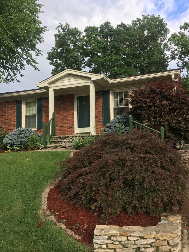 Building Photo - 3BR/1BA