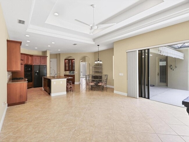 Building Photo - 4688 Tuscana Dr