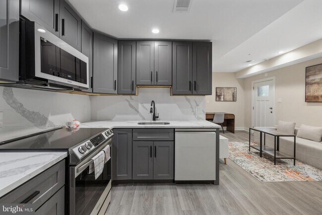 Building Photo - 3517 14th St NW