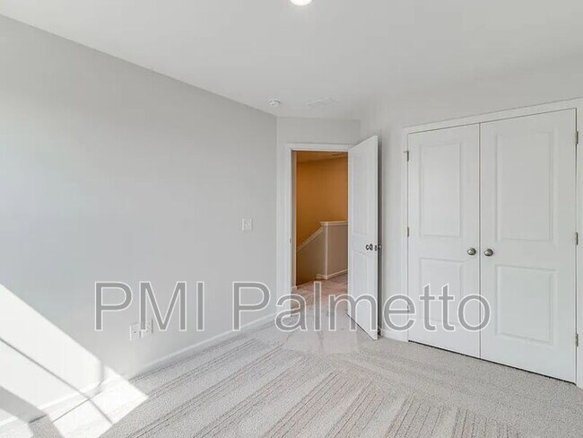 Building Photo - 3022 Harborview Dr