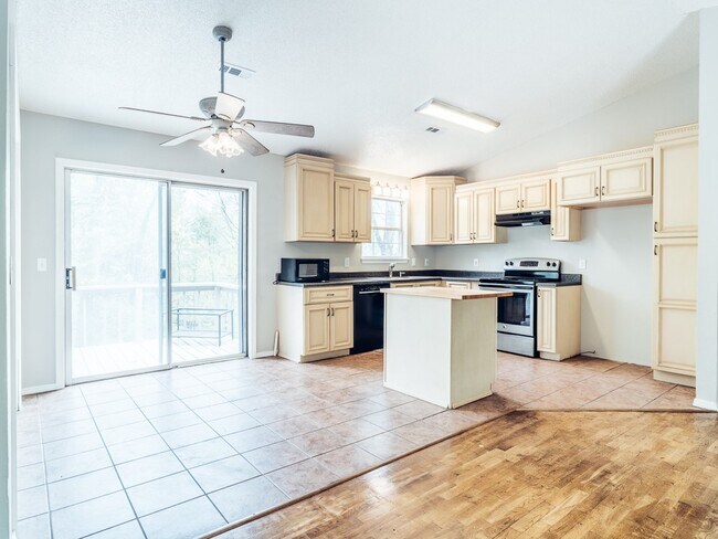 Building Photo - 7 Claypole Ln