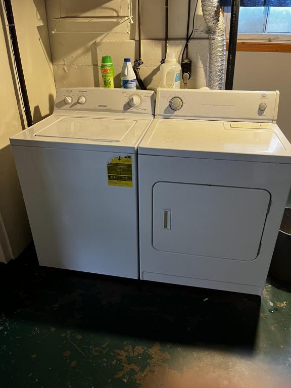 Building Photo - 1023 9th Ave