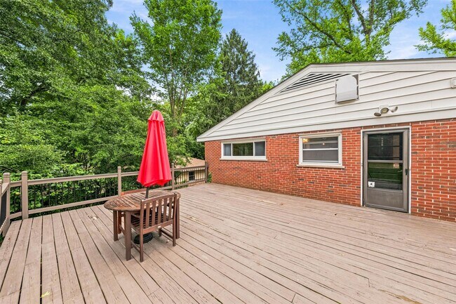 Building Photo - 23 Beaver Dr