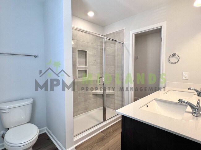 Building Photo - 3068 Harborview Dr