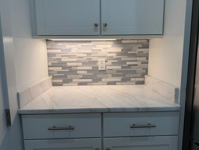 Building Photo - 309 Jack Knife Drive