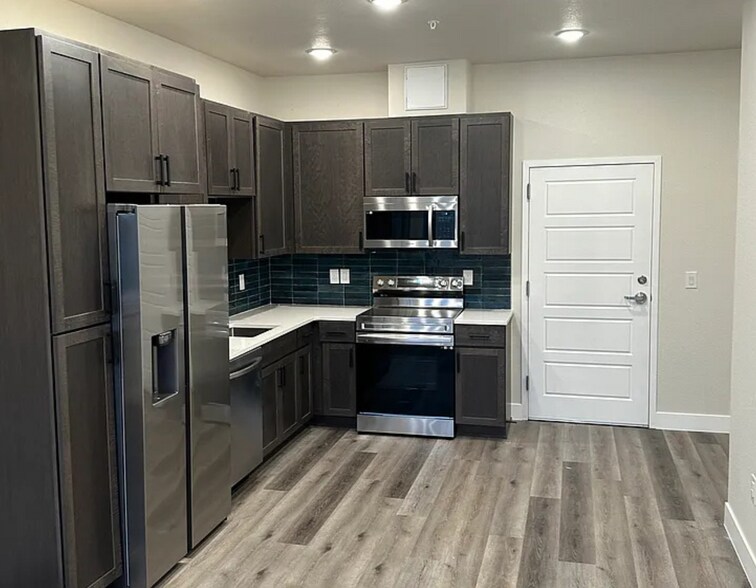 Building Photo - 1208 Quitman St