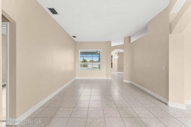 Building Photo - 3650 Chardonnay Dr