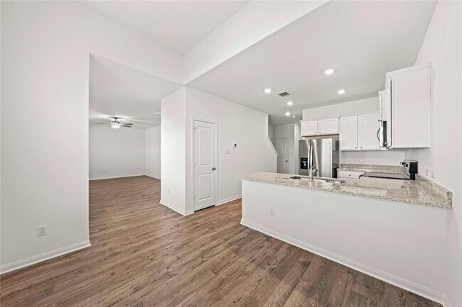 Building Photo - 116 Desert Hare Dr