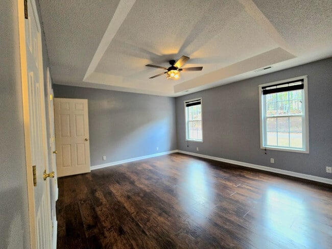 Building Photo - 160 Pinnacle Ct