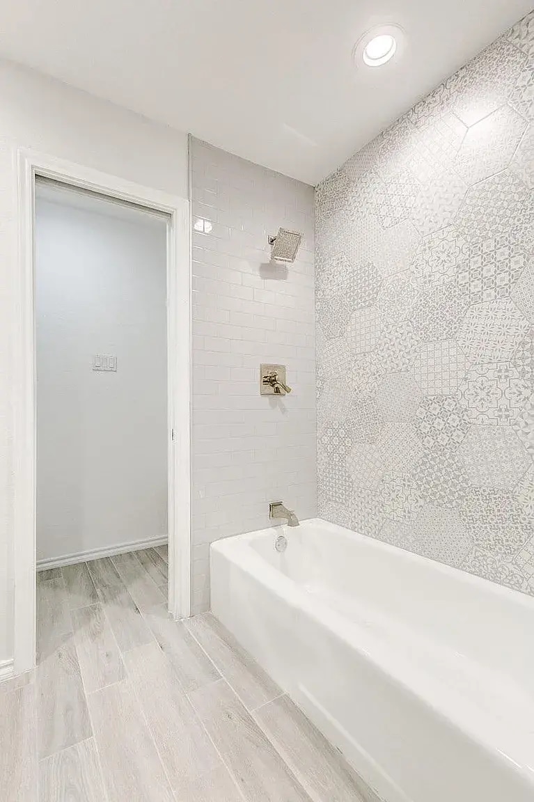 Building Photo - 5431 Collinwood Ave