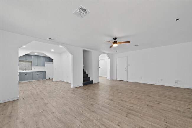 Building Photo - 5199 E Farm to Market 1988