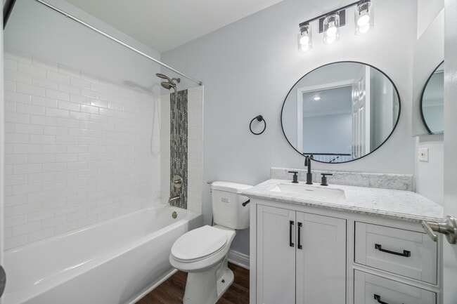 Building Photo - 17578 Gilbert Dr