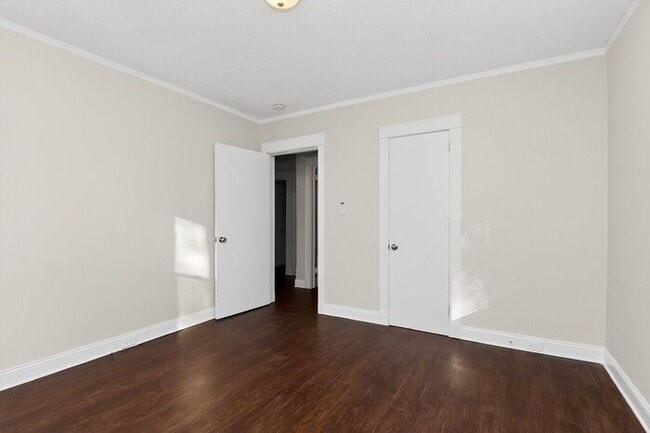 Building Photo - Charming 3BD/1BA Ranch in Charlotte!
