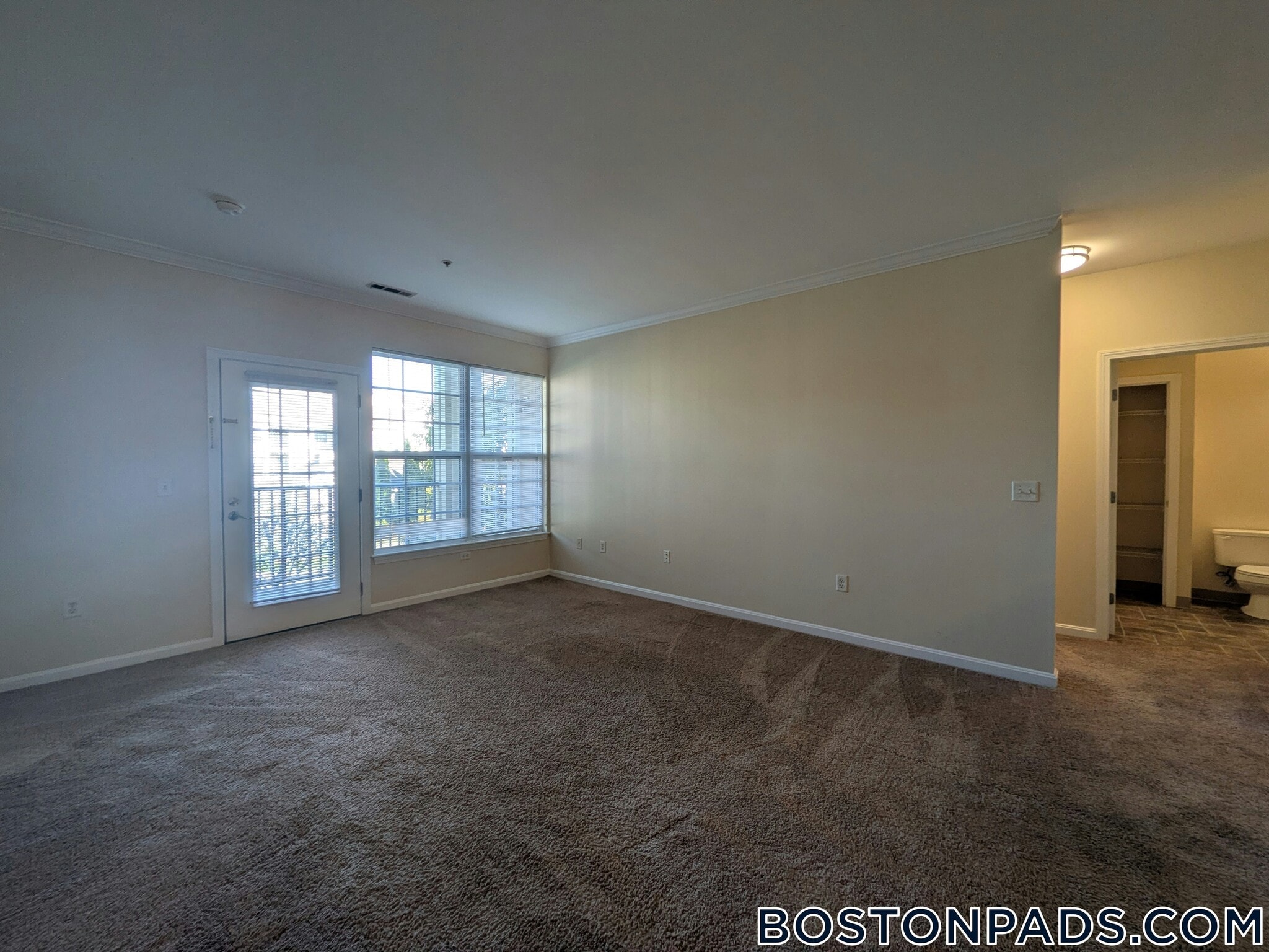 Building Photo - 311 Lowell St