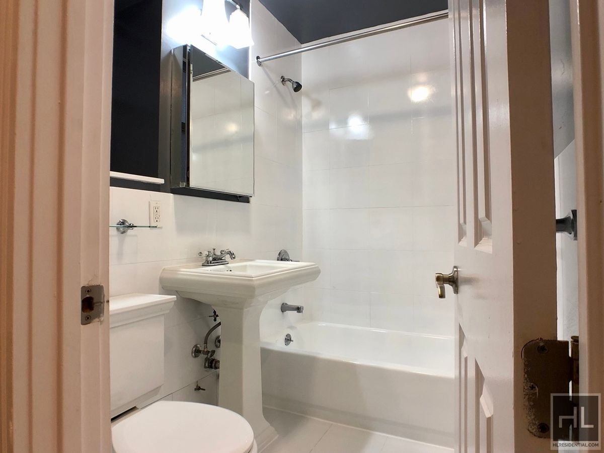 Building Photo - E 13TH ST.