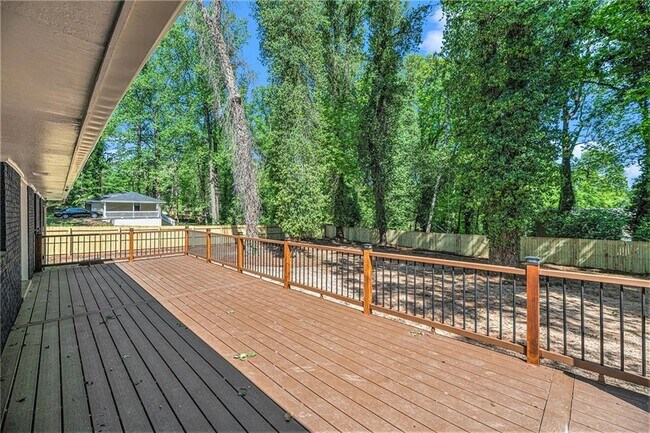 Building Photo - 2794 Mitchell Dr