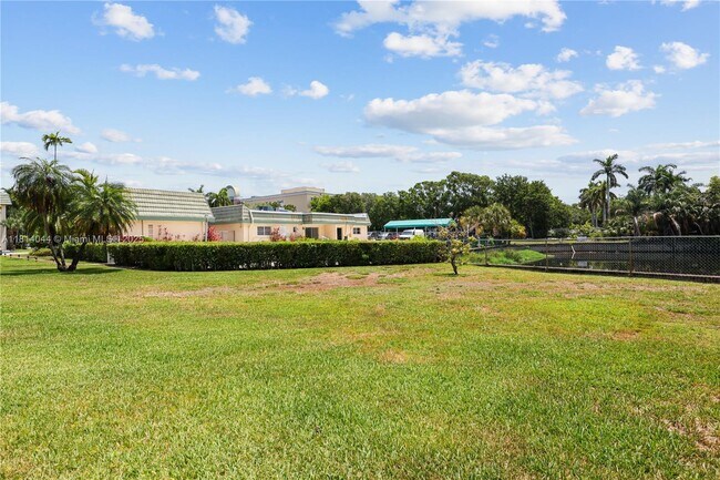 Building Photo - 4100 N 58th Ave