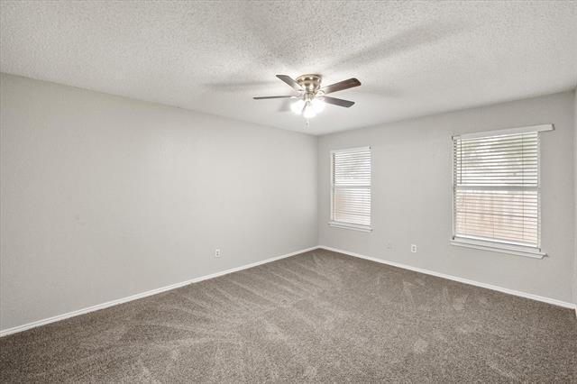Building Photo - 1217 Hidden Creek Dr
