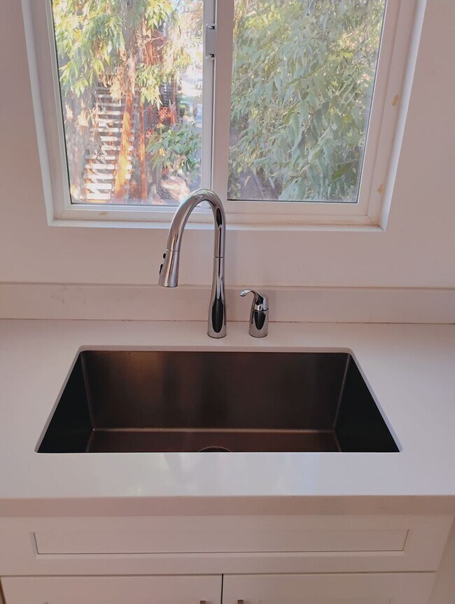 Building Photo - 6060 La Prada St