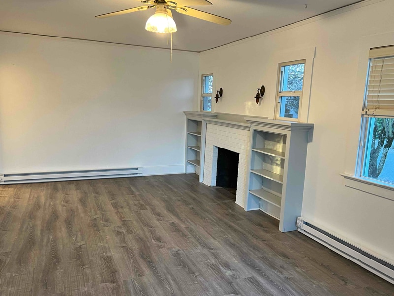 Building Photo - 400 W 17th St