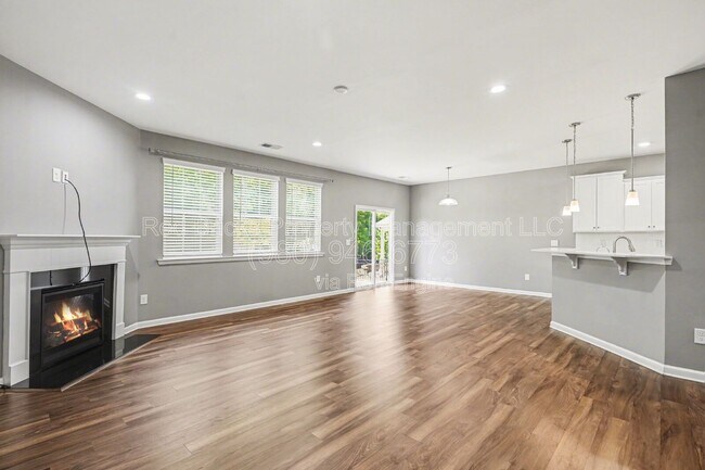 Building Photo - 14419 Rhodes Hall Dr