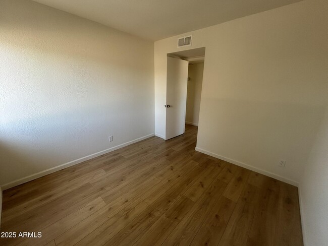 Building Photo - 6342 N 47th Ave