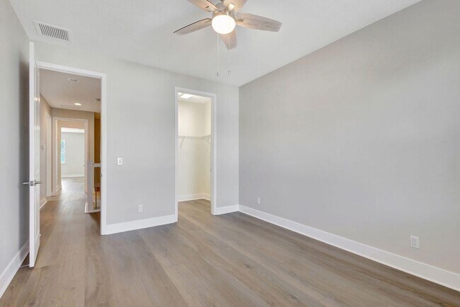 Building Photo - 4924 Pointe Midtown Way