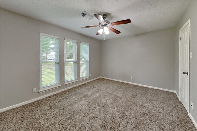 Building Photo - 3302 Long Shadows St