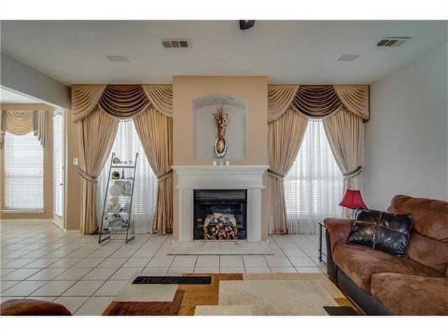 Building Photo - 3825 Cochran Dr