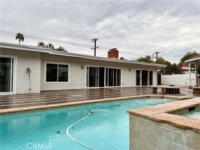 Building Photo - 24204 Calvert St