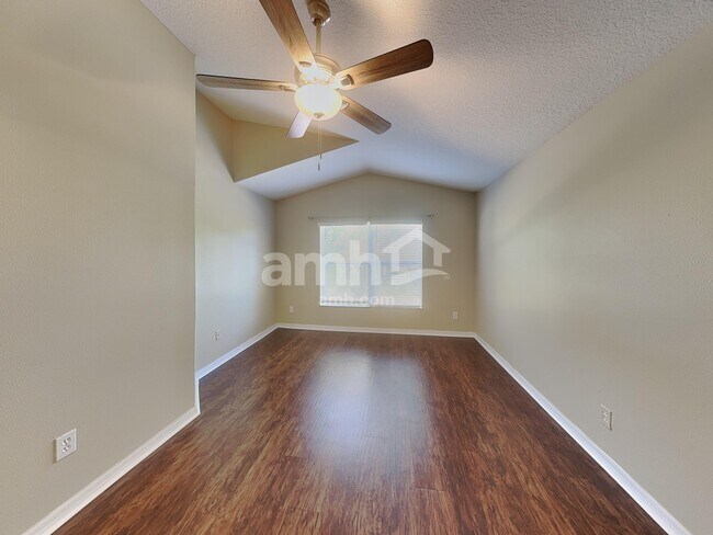 Building Photo - 5831 Wrenwater Dr