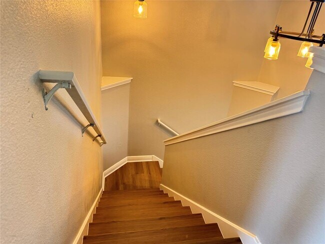 Building Photo - 1501 Van Horn Dr