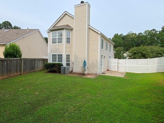 Building Photo - 13357 Aventide Ln