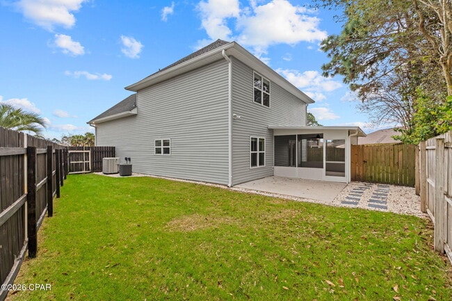 Building Photo - 203 Jase Ln