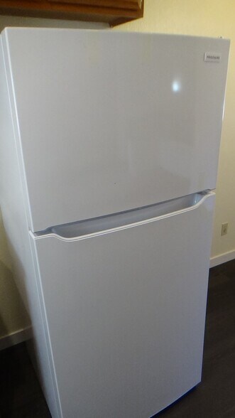 New Refrigerator - 725 Summerwood Ln