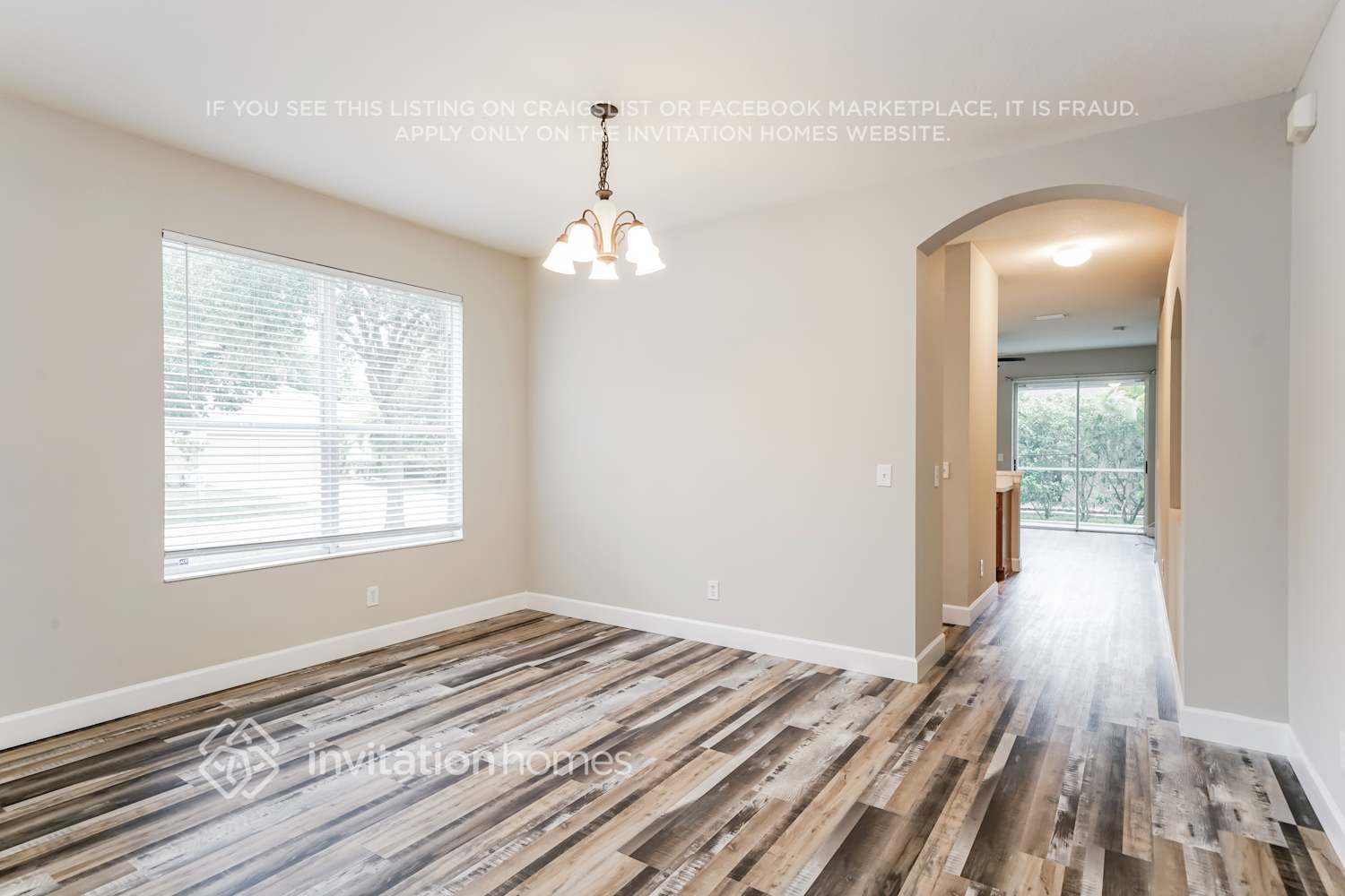 Building Photo - 8560 Deer Chase Dr