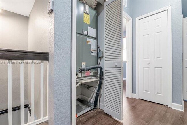 Building Photo - 11507 NW 77th St