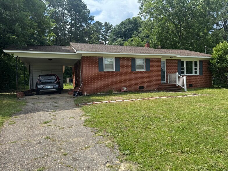 Primary Photo - 730 Tupelo Cir