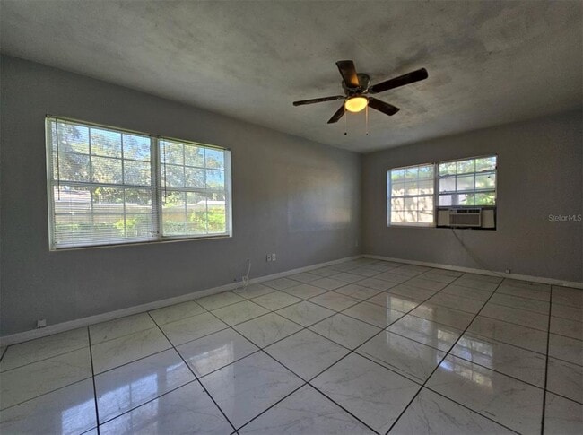 Building Photo - 2721 Doyle Cir