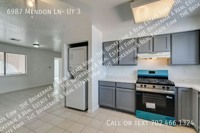 Building Photo - 6987 Mendon Ln